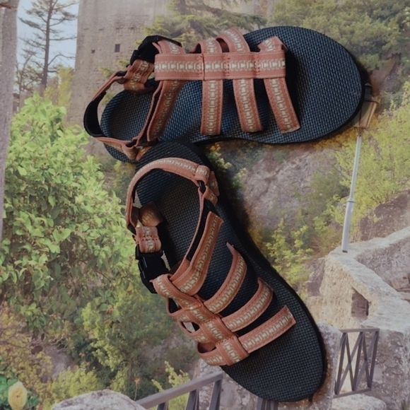 TEVA mauve sandals size 9.5? - Picture 1 of 6